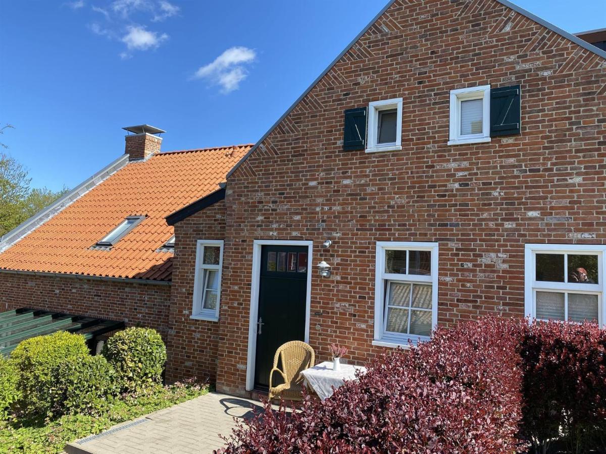 Oltmanns Ferienhaus Bummert Am Hafen Greetsiel Exterior photo